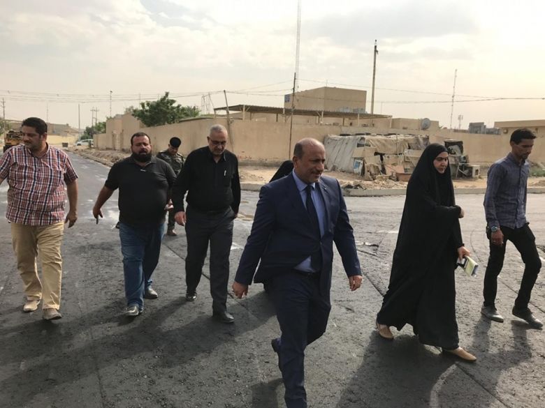 جولة تفقدية لمحافظ كربلاء لمشروع اكساء شوارع حي العامل