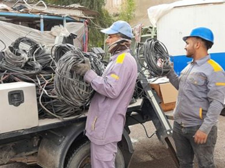 كهرباء كربلاء: مستمرون بإزالة التجاوزات عن الشبكة الكهربائية وربط المقاييس موقعيا