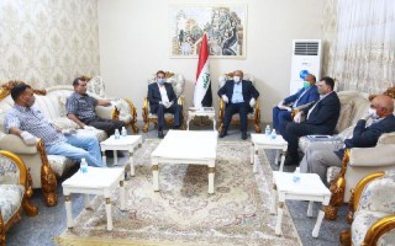 محافظ كربلاء المقدسة يلتقي لجنة حصاد وتسويق محصول الحنطة ويبحث زيادة الانتاج وتحسين نوعيته في المستقبل