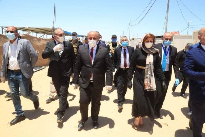 الخطابي ووزيرة الهجرة والمهجرين يزوران مخيم النازحين في كربلاء