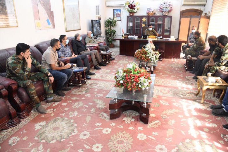 مدير ماء كربلاء المقدسة  يستقبل عدداً من المواطنين