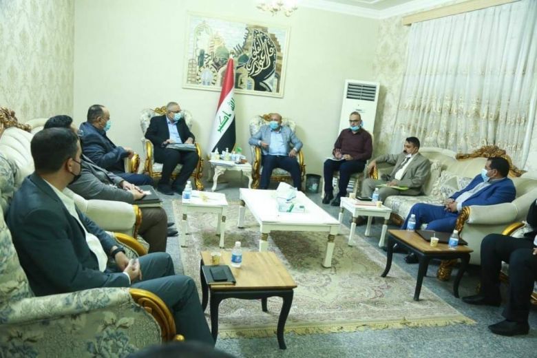 محافظ كربلاء المقدسة يعقد إجتماعاً موسعاً لإنجاز مشاريع المحافظة