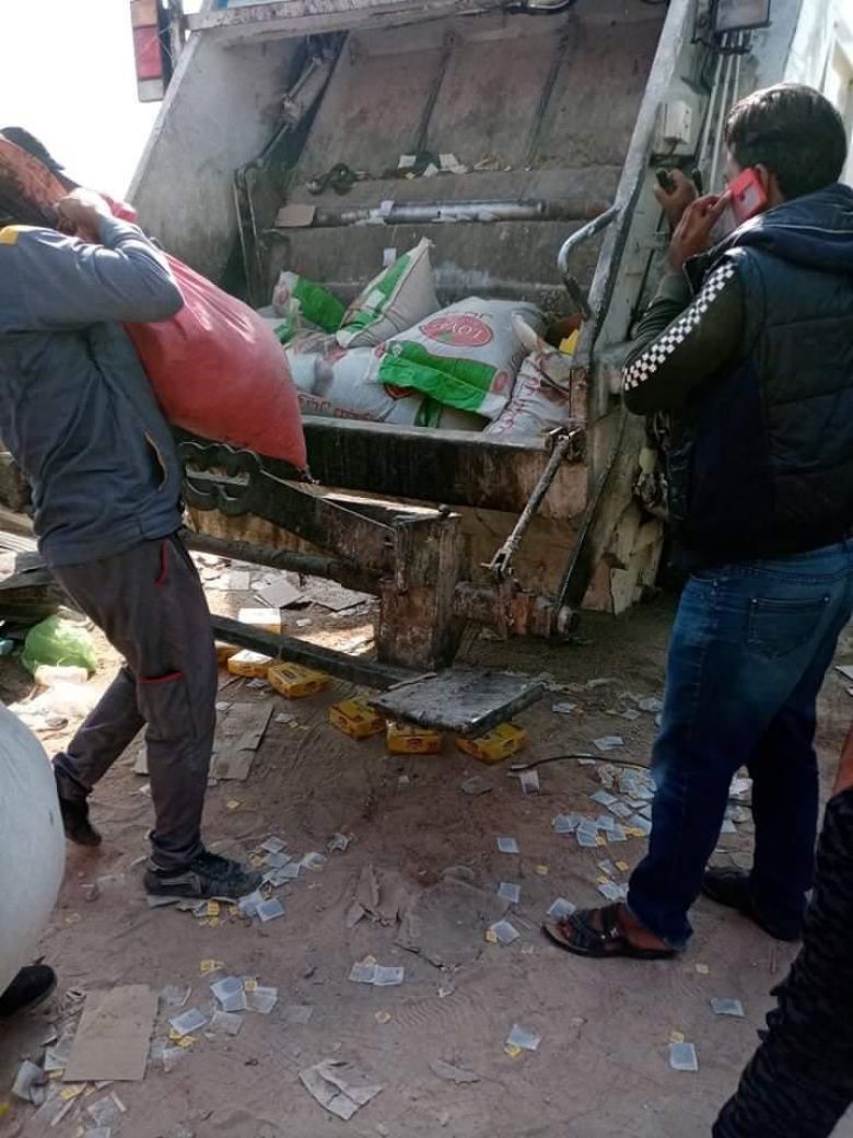 الأجهزة الرقابية تغلق محال تجارية مخالفة وتتلف كميات كبيرة من المواد لعدم صلاحيتها للإستهلاك البشري