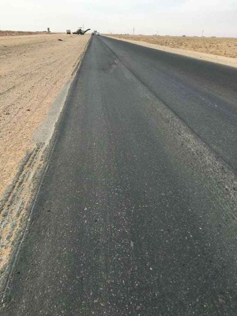 طرق وجسور كربلاء تباشر بصيانة وتأهيل طريق كربلاء -الرزازه -الحج البري