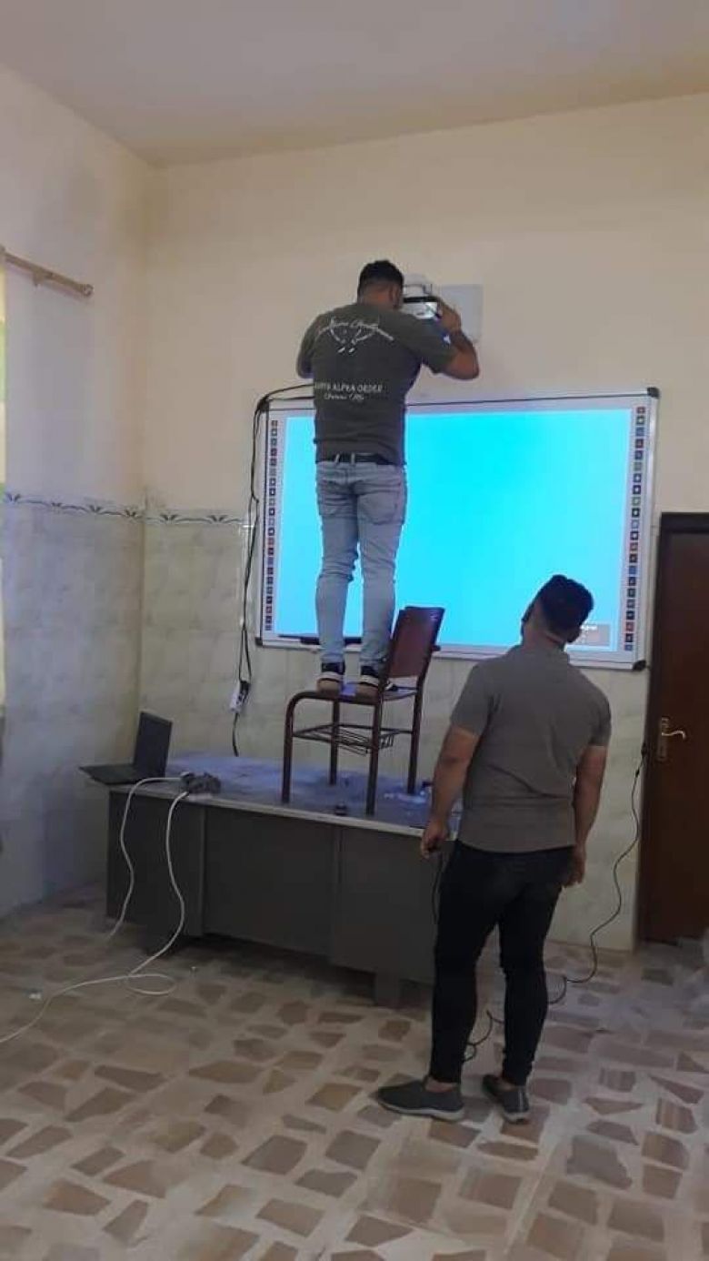 باكثر من 100 (سبورة تفاعلية) تربية كربلاء تستعد للموسم الدراسي الجديد