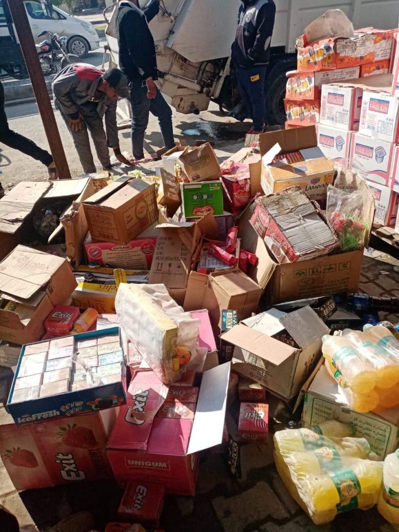 ضبط وإتلاف مُواد غذائية  مُنتهية الصلاحية ومُخالفة للمواصفات