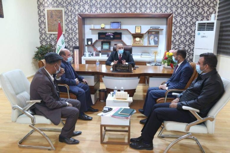 محافظ كربلاء المقدسة يلتقي قائمقام قضاء الحر ويؤكد على انجاز المشاريع في القضاء