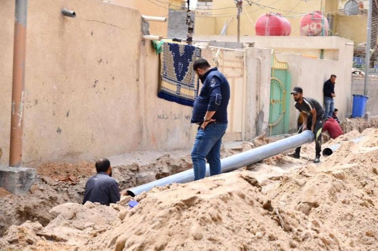 مديرية ماء كربلاء المقدسة تنفذ مشروع مد أنبوب قطر ٢٢٥ ملم ناقل للمنطقة السابعة في حي الغدير