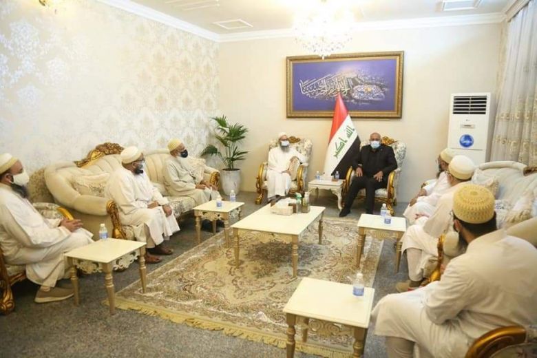 مستثمرين اجانب يزورون محافظ كربلاء المقدسة و يبدون رغبتهم في المساهمة في التشجير