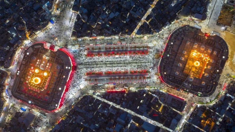 وانت في البيت...العتبتين المقدستين في كربلاء تقدم لك خدمة الزيارة عن بعد في ليلة القدر