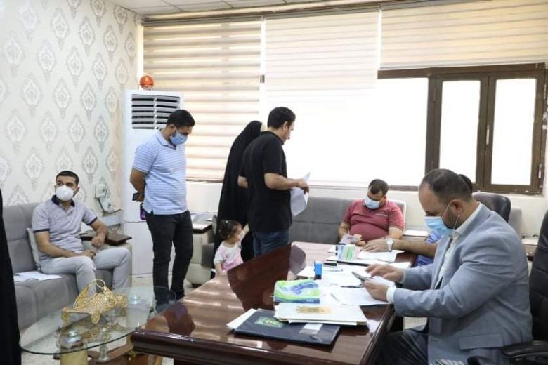 بالصور/لجنة المساعدات في صحة كربلاء تستقبل المواطنين للنظر لاحتياجاتهم وتقديم التسهيلات لهم