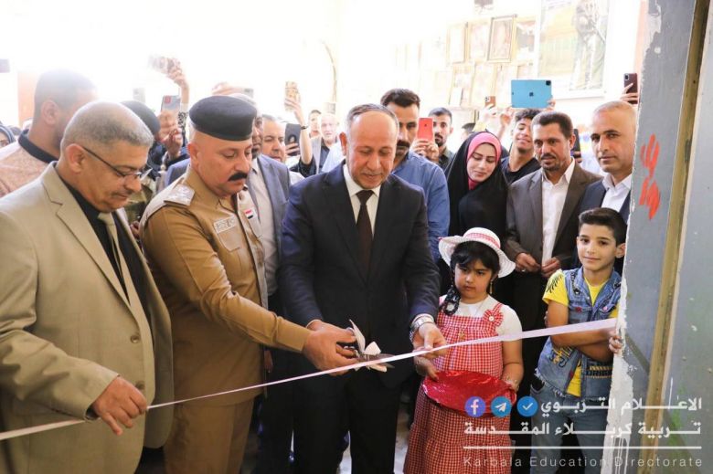 بالصور..تربية كربلاء تفتتح المعرض الفني السنوي لطلبة المدارس المتوسطة والثانوية