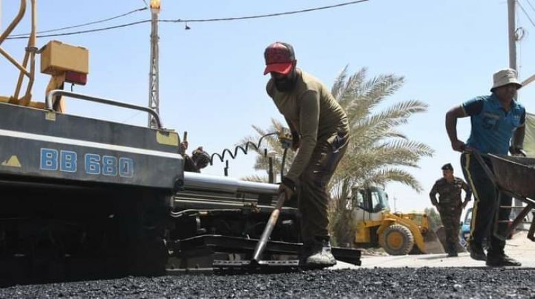 بلدية الهندية تنفذ حملة صيانة لشوارع المدينة