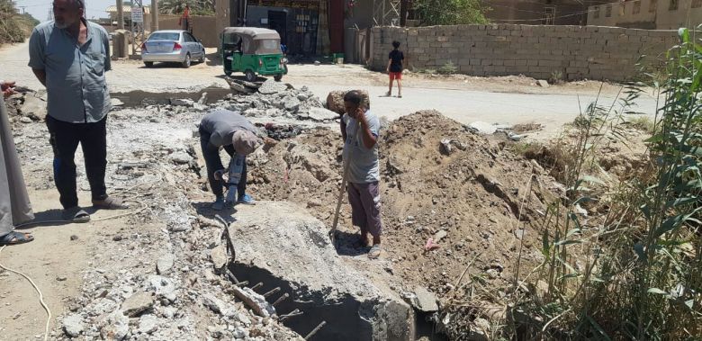 طرق وجسور كربلاء تباشر بصيانة الجسر المتضرر في قضاء الحر