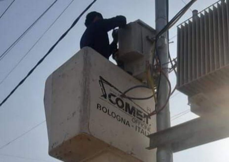 كهرباء كربلاء تنصب ثلاث محولات كهربائية في اماكن متفرقة في المحافظة