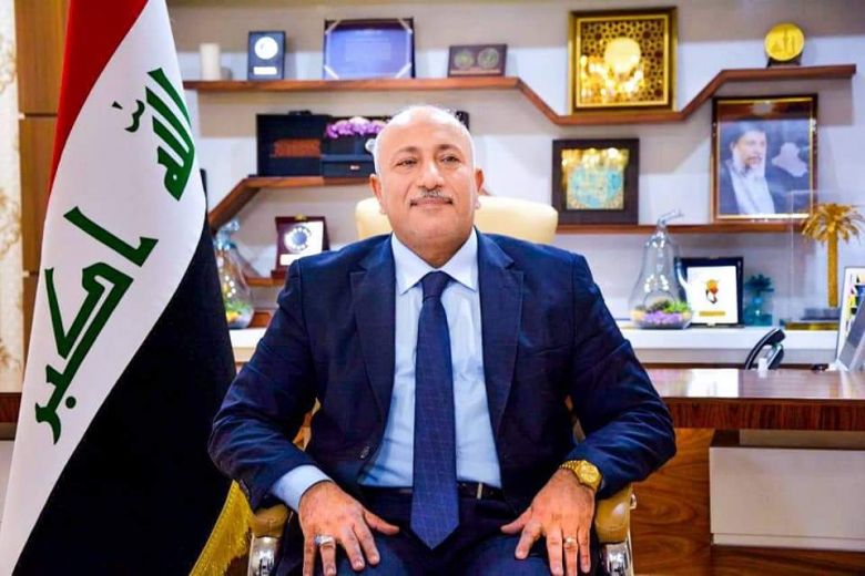 السيد مقتدى الصدر يكرم محافظ كربلاء كأفضل محافظ في العراق