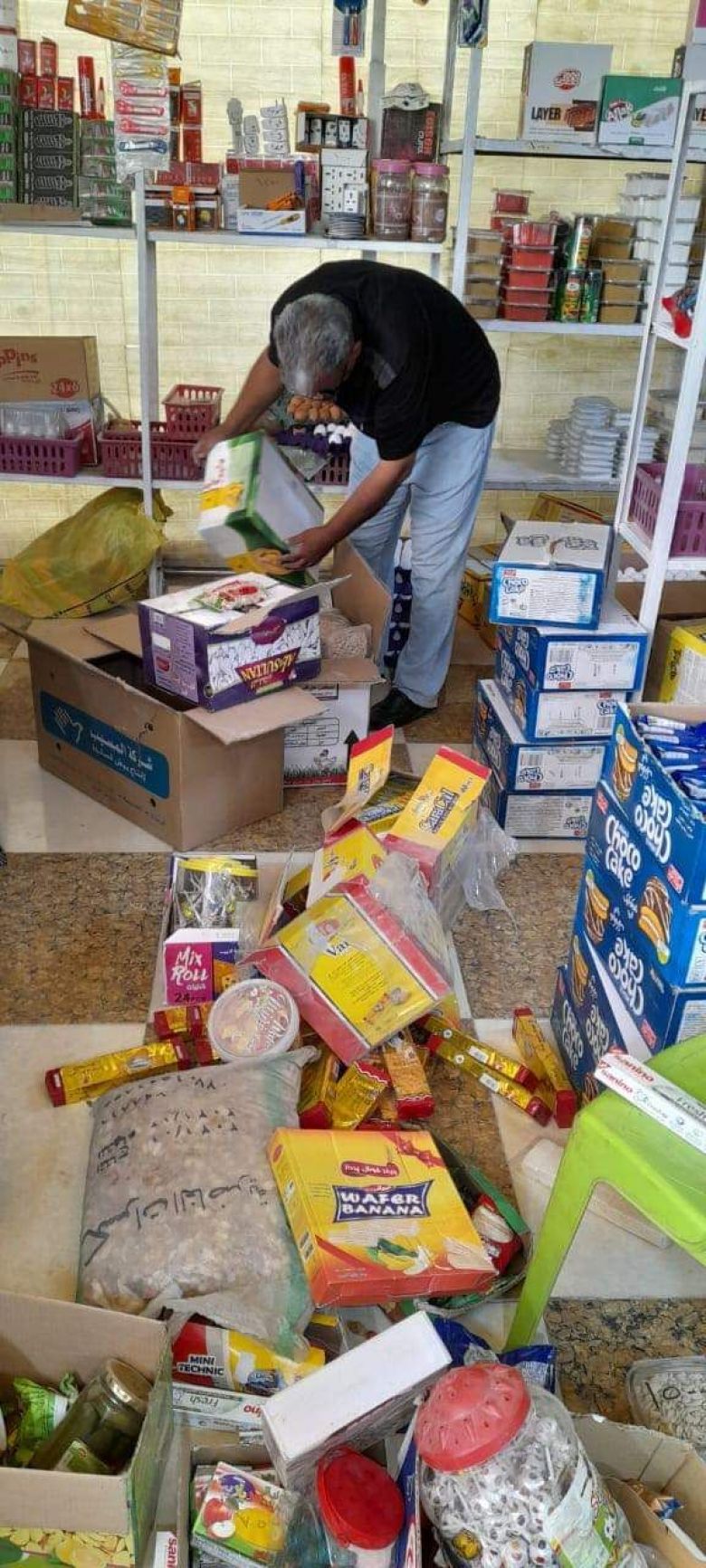 صحة كربلاء تتخذ اجراءات صارمة بحق مخالفين من اصحاب المحال التجارية