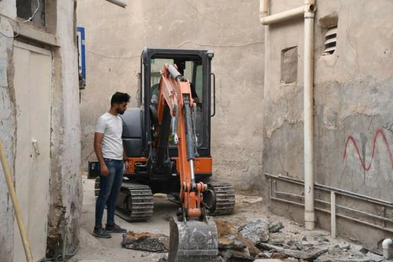 بمتابعة واشراف محافظ كربلاء المقدسة ..تصاعد وتيرة العمل في مشروع تطوير شوارع قضاء الهندية