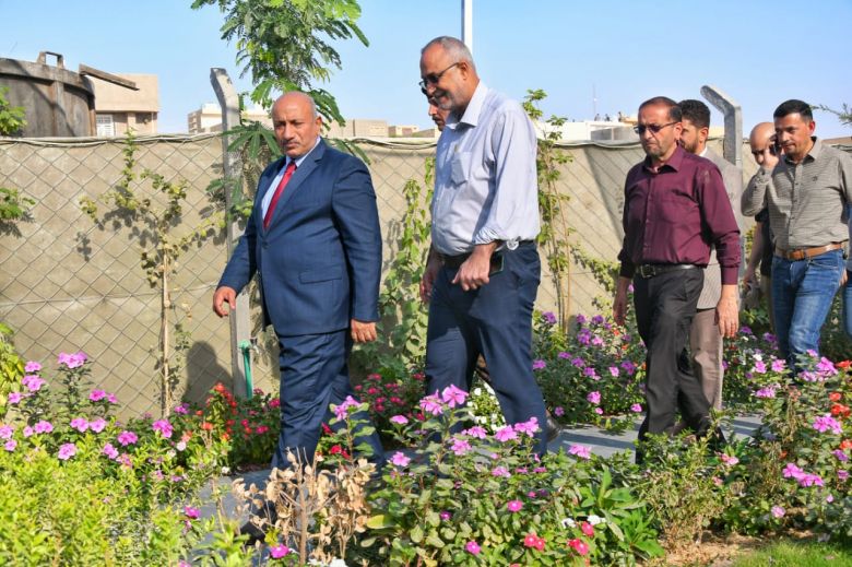 بنسب انجاز 98% .. محافظ كربلاء يتفقد مشروع تنفيذ شبكات مجاري حي الانتفاضة الثانية