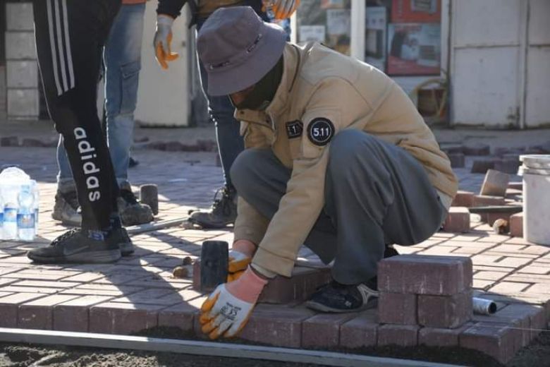 انجاز ٩٠% من مشروع تطوير أزقة الطنبي في قضاء الهندية