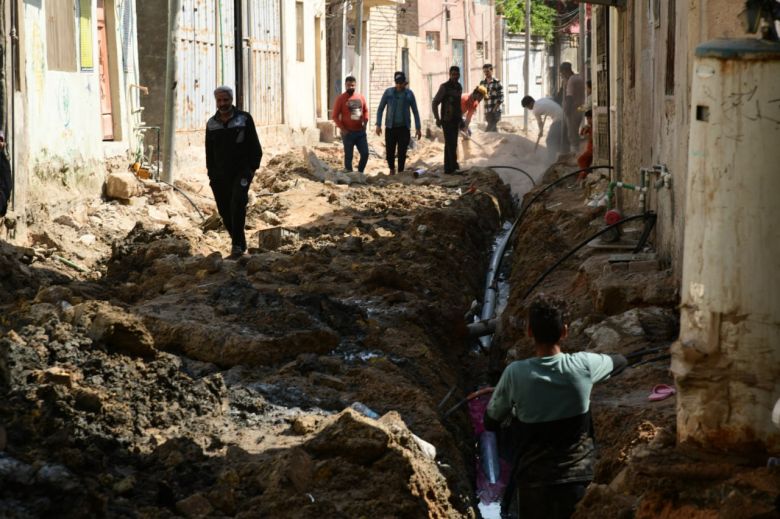 قضاء الهندية يشهد أعمال مدّ شبكات ماء جديدة لمعالجة شحّة المياه في عدد من المناطق