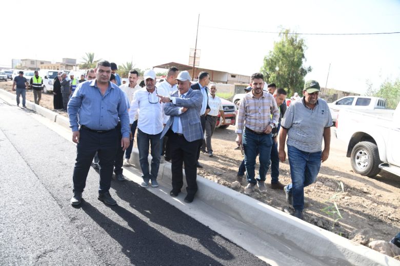 بالصور ..محافظ كربلاء يجري جولة ميدانية لمشروع تطوير طريق شارع كربلاء بأتجاه قضاء الهندية