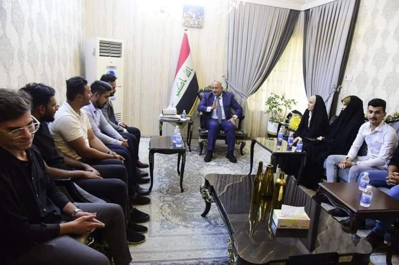 خريجو كربلاء يثمنون دعم محافظ كربلاء المقدسة في تحقيق مطالبهم