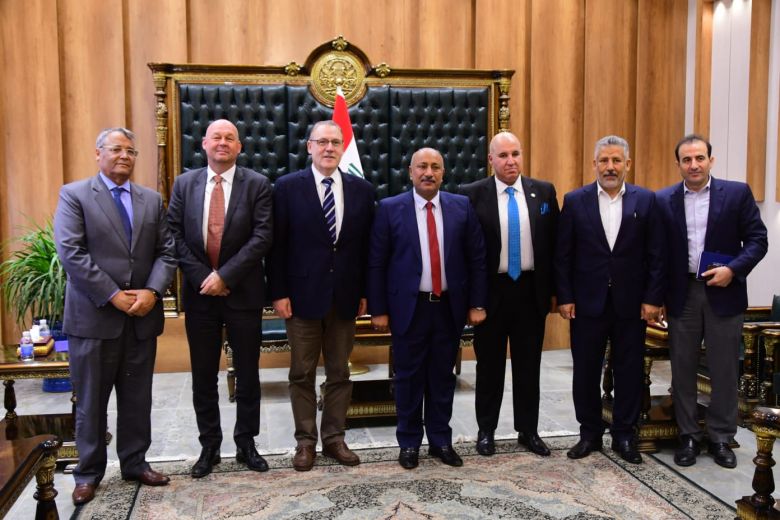 محافظ كربلاء يستقبل مساعد الأمين العام للأمم المتحدة الانمائي في مبنى المحافظة