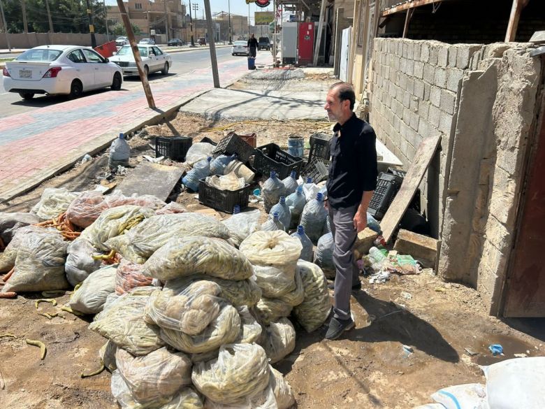 صحة كربلاء تتلف(11) طناً من مادة الطرشي غير صالح للاستهلاك البشري