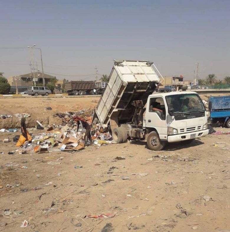 بيئة كربلاء تجري كشفا رقابيا لرفع اكوام النفايات المتراكمة في عدد من مناطق المحافظة