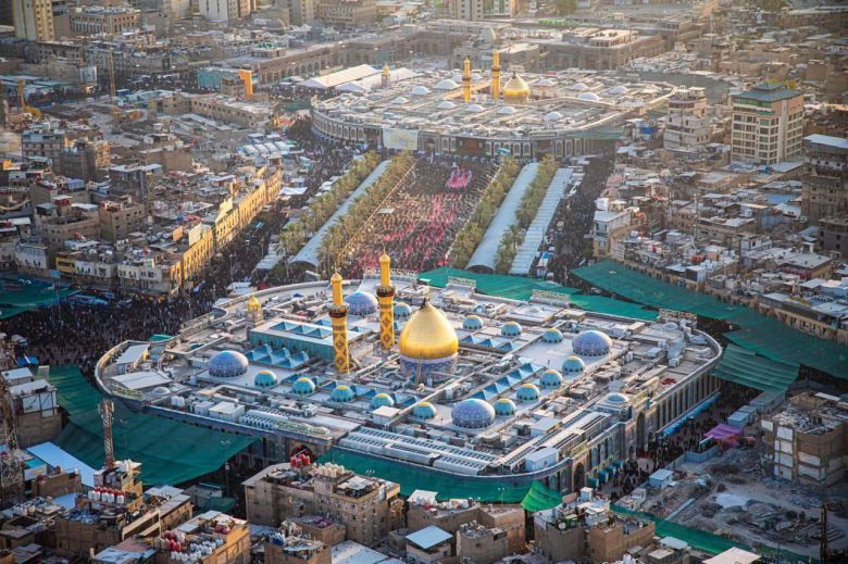 بالصور.. كربلاء في يوم عاشوراء من محرم الحرام