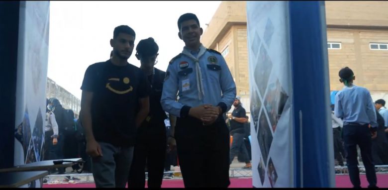 في طريق الحسين.. حناجر فتية تقدم خدمات ثقافية وفكرية للزائرين