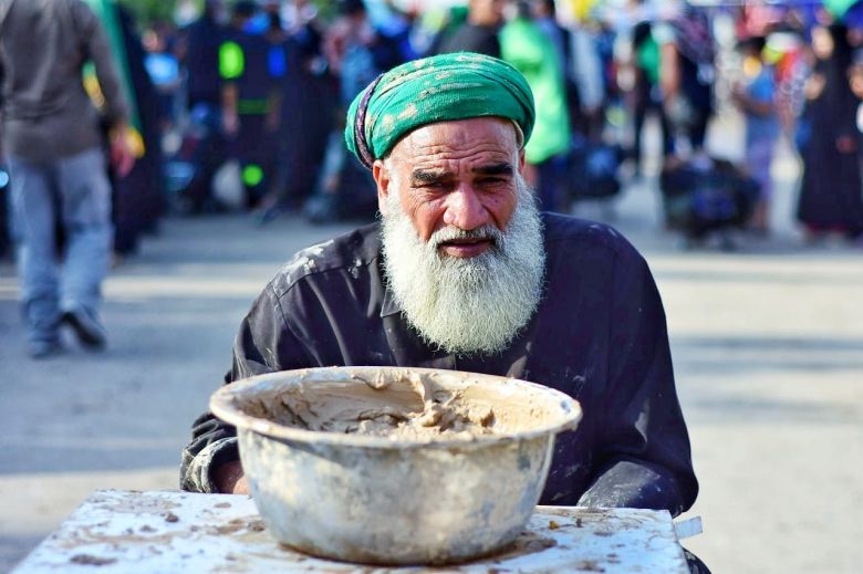 الكهولة تتجه صوب كربلاء العشق