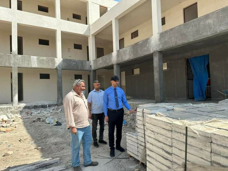 تحقيق بنسب إنجاز متقدمة في مشروع بناء مدرسة مكونة بثلاثة طوابق في قضاء الهندية