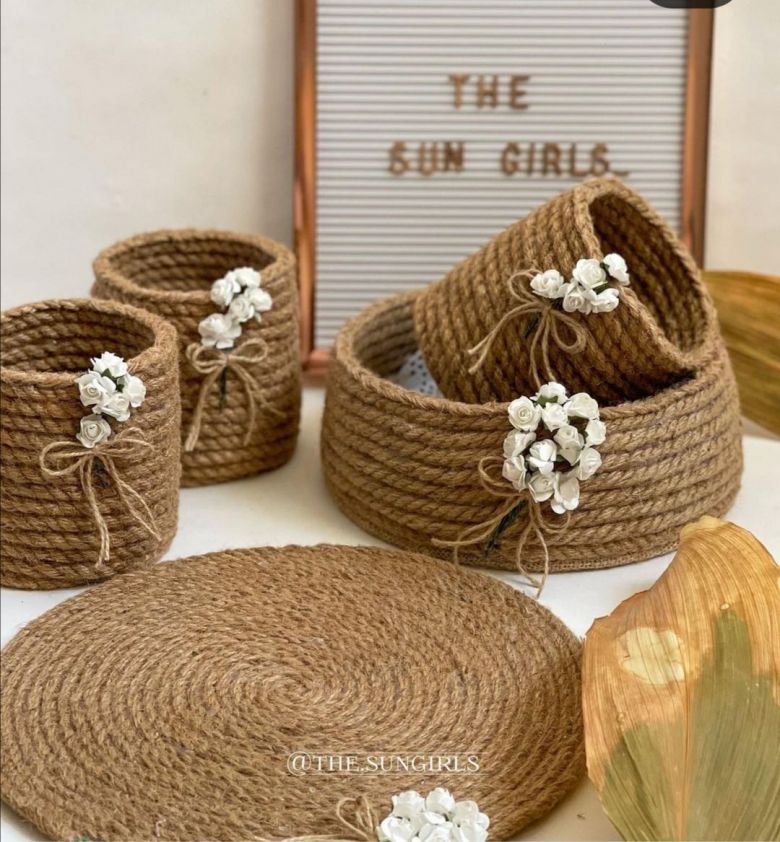 كربلائيات... يصنعن الجمال من خيوط الخيش