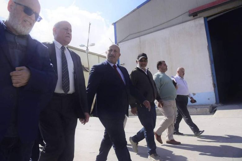 مع اقتراب موسم الحنطة.. الخطابي يجري جولة ميدانية لسايلو كربلاء ودوائر التجارة