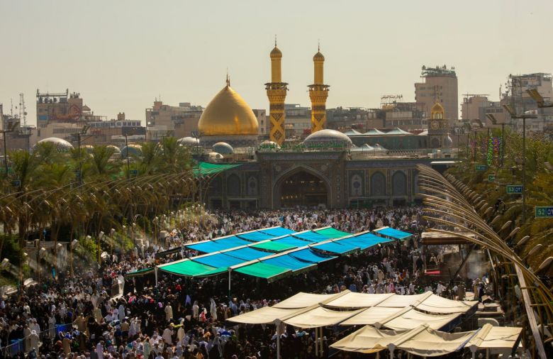 الان.. آلاف الزائرين يحيون زيارة يوم عرفة