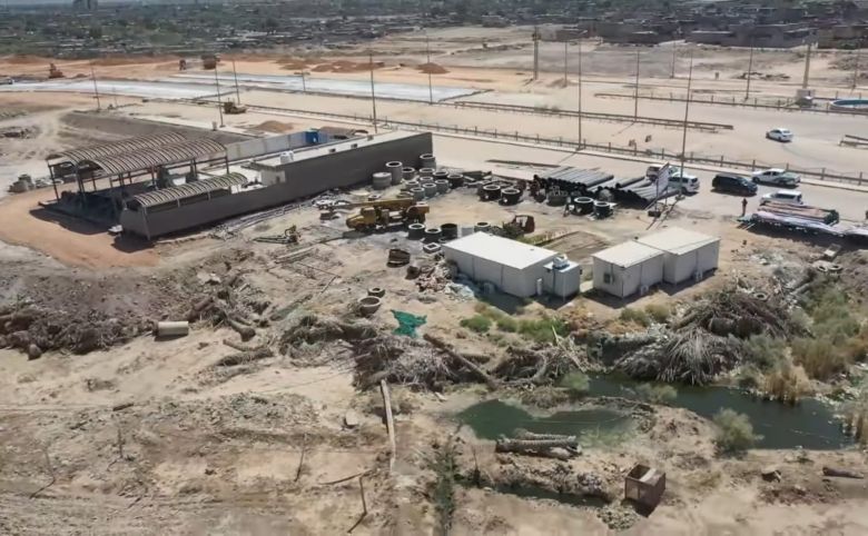 المباشرة بتنفيذ مشروع إنشاء شبكة مجاري لشارع المدرسي ( عكد بليبل )