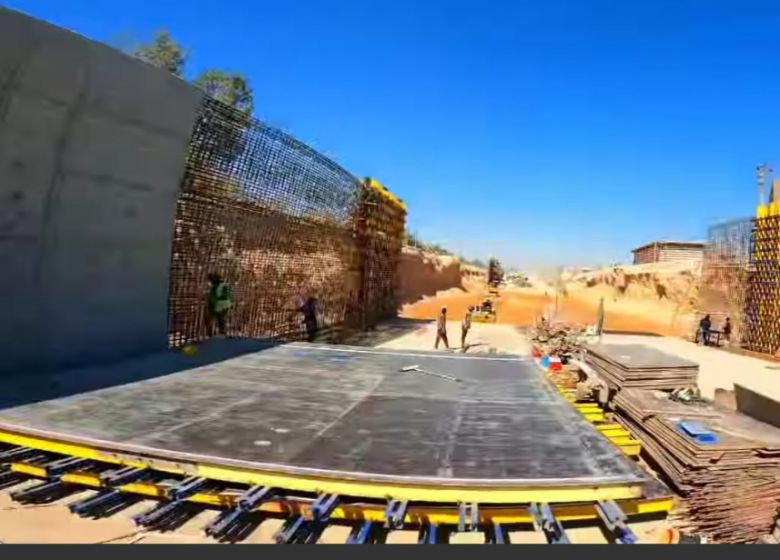 اعمال متسارعة في مشروع استراتيجي يربط العديد من الاحياء السكنية في كربلاء المقدسة