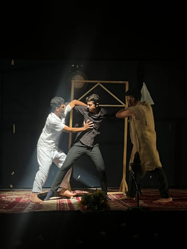 برعاية محافظ كربلاء المقدسة.. اختتام فعاليات مهرجان المسرح الشبابي بحضور جماهيري مميز