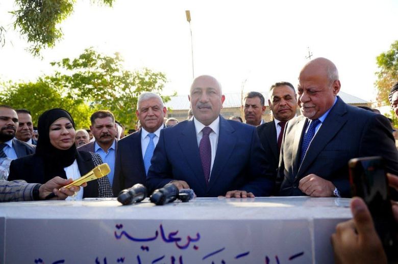 لتعزيز الأمن الغذائي.. محافظ كربلاء يضع حجر الأساس لمشروع المجمع المخزني الجديد