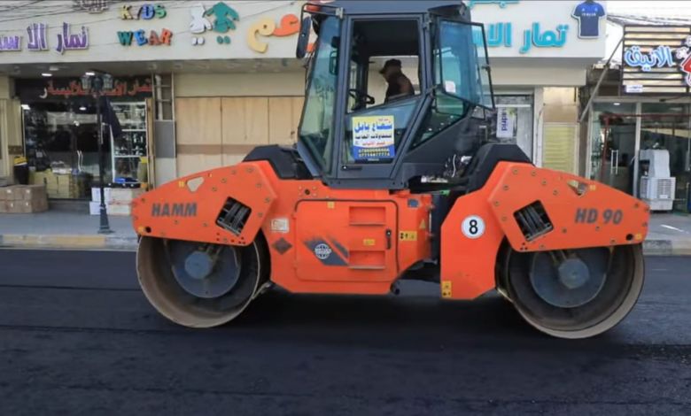 بلدية كربلاء تباشر أعمال الإكساء في شارع حيوي يخدم الزائرين والمواطنين