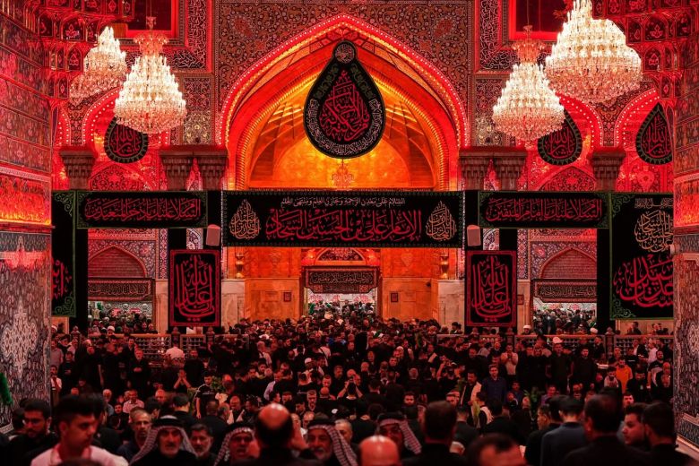 بالصور.. ليلة مباركة من ليالي كربلاء المقدسة