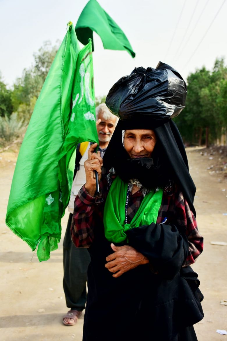 نساء في درب الحسين