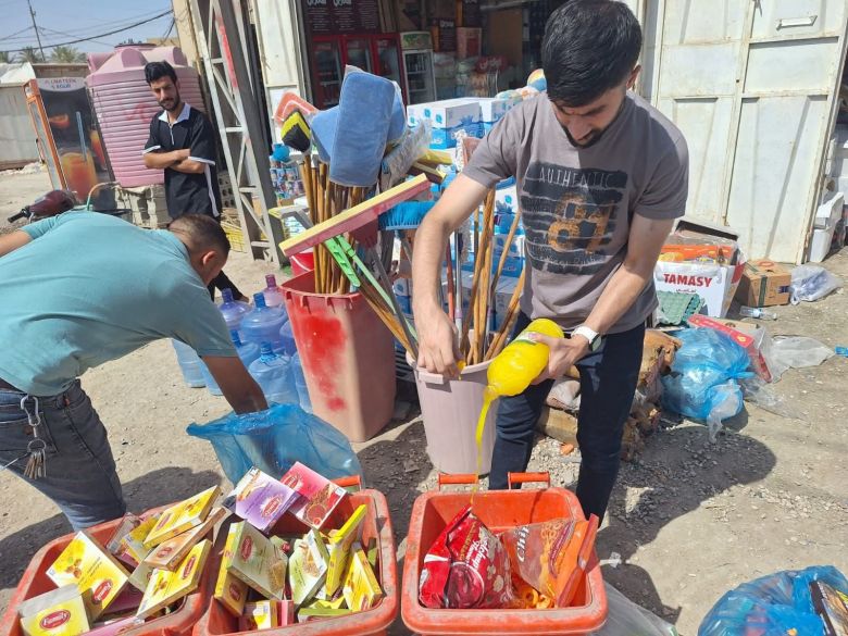 الرقابة الصحية في كربلاء تتلف مواد غذائية منتهية الصلاحية وتغلق محالّ مخالفة