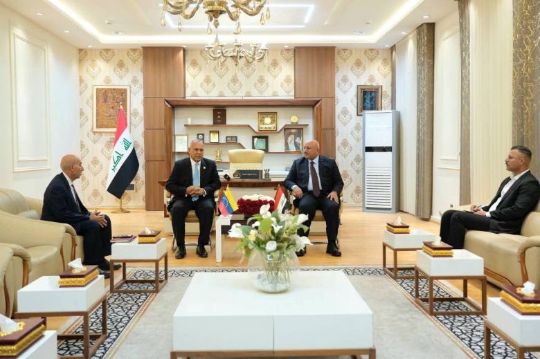 محافظ كربلاء المقدسة يستقبل سفير جمهورية فنزويلا ويبحثان سبل التعاون المشترك