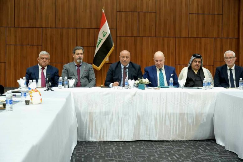 محافظ كربلاء يترأس اجتماع مجلس الرأي الكربلائي لمناقشة القضايا الاجتماعية والخدمية