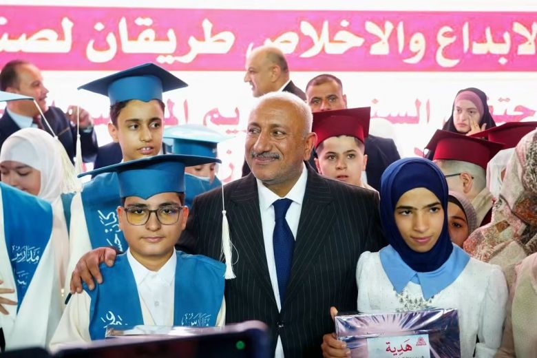 محافظ كربلاء يكرّم أصحاب المعدلات الكاملة والمدارس ذات النجاح التام