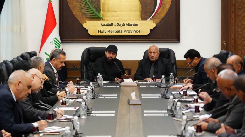 محافظ كربلاء يبحث مع رئيس هيئة الحج والعمرة خطة النقل الخاصة بزيارة الأربعين