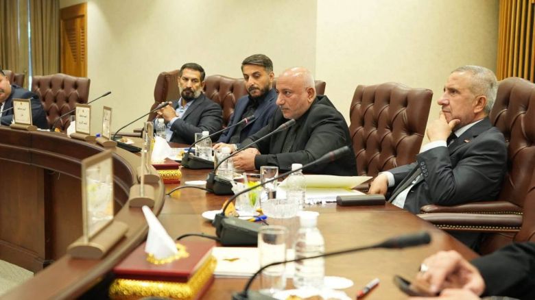 محافظ كربلاء يشارك في جلسة استماع نيابية بشأن الخطط الأمنية والخدمية لزيارة الأربعين